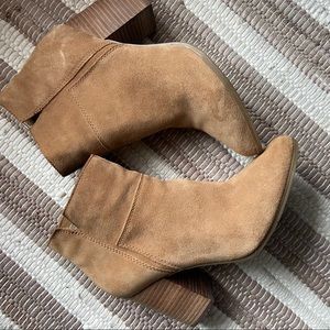 Pointed Toe Heeled Booties